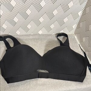Cacique Black Wireless Bra‎ 42DDD  lightly lined no wire